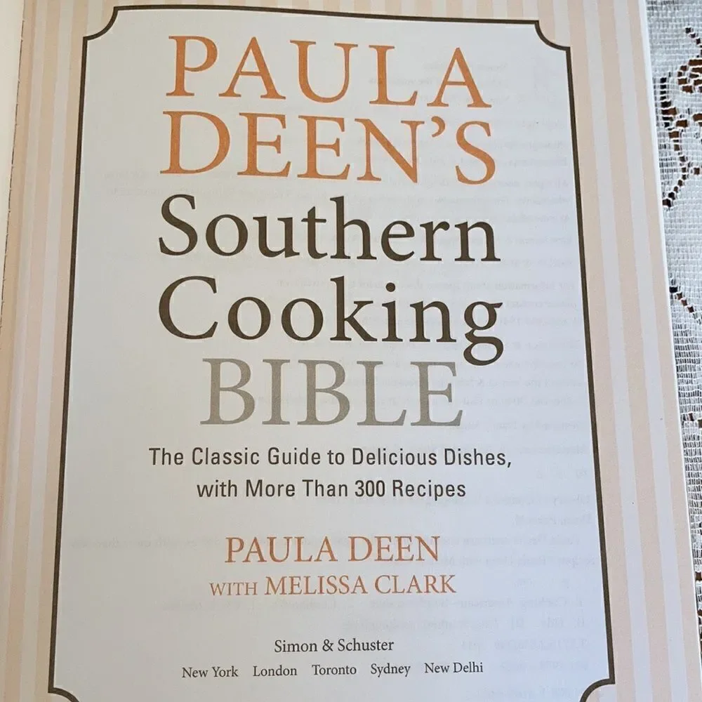 PAULA DEEN’S Southern Cooking Bible New Classic